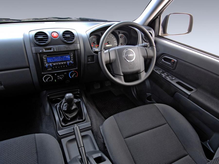  Isuzu KB Double Cab 2007 года  (фото 12 из 14)